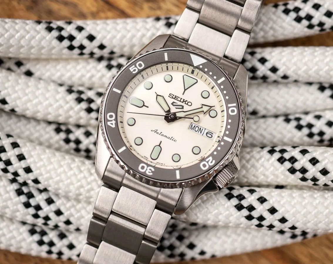SEIKO SPORT 5 SRPK31K1 "CREAM"