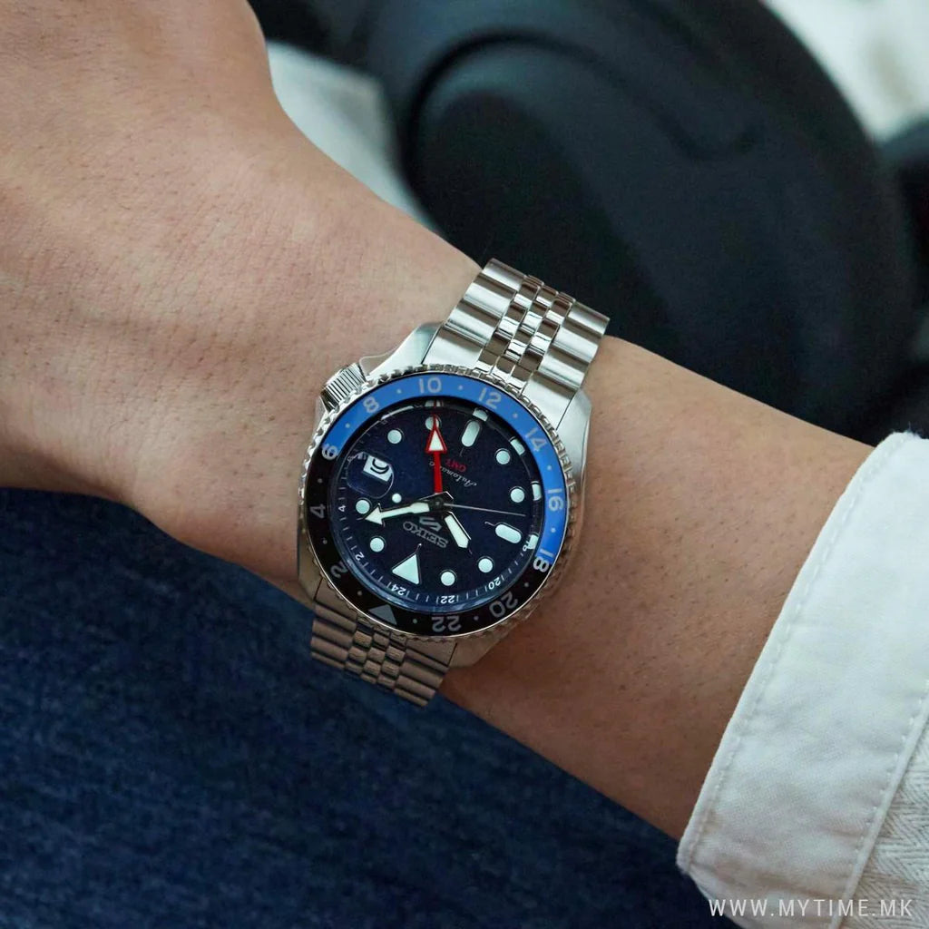 SEIKO GMT SSK019K1 "U.S. SPECIAL CREATION PEPSI CHARCOAL"