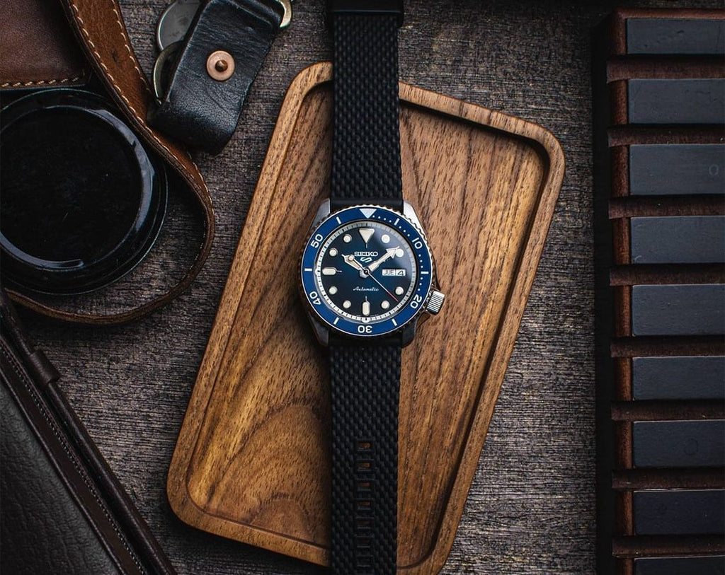 SEIKO SPORT 5 SRPD71K2 "BLUE LAGOON"