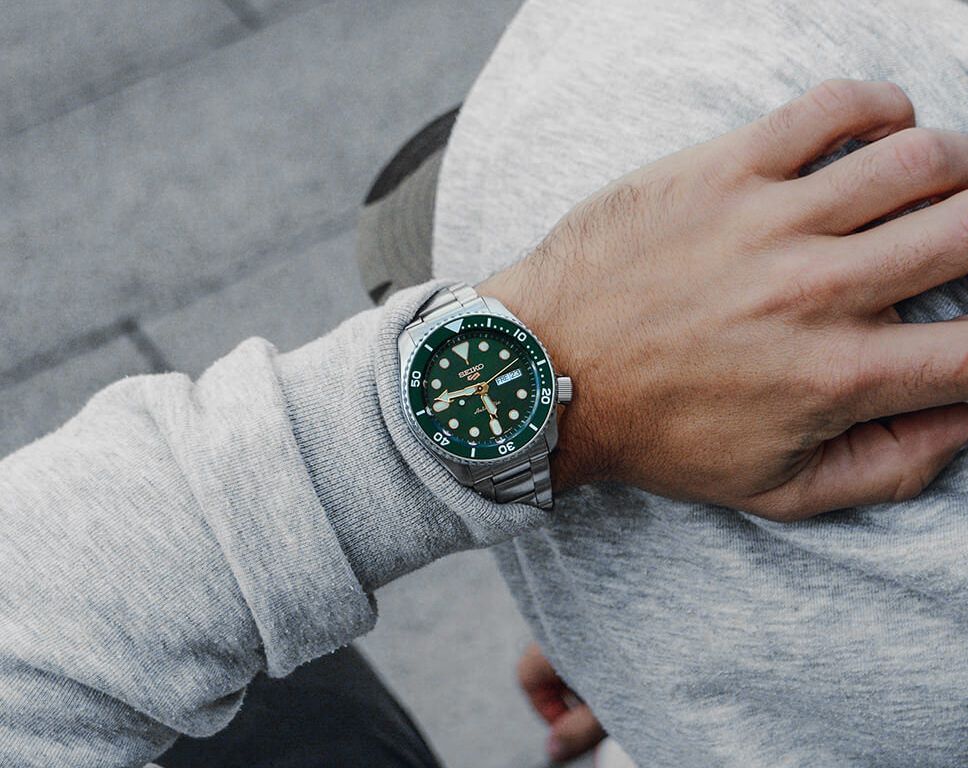 SEIKO SPORT 5 SRPD63K1 "GREEN HULK"
