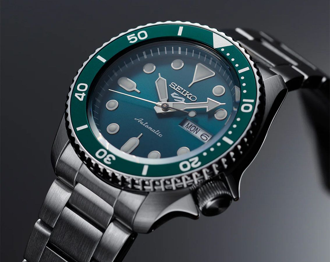 SEIKO SPORT 5 SRPD61K1 "EMERALD"