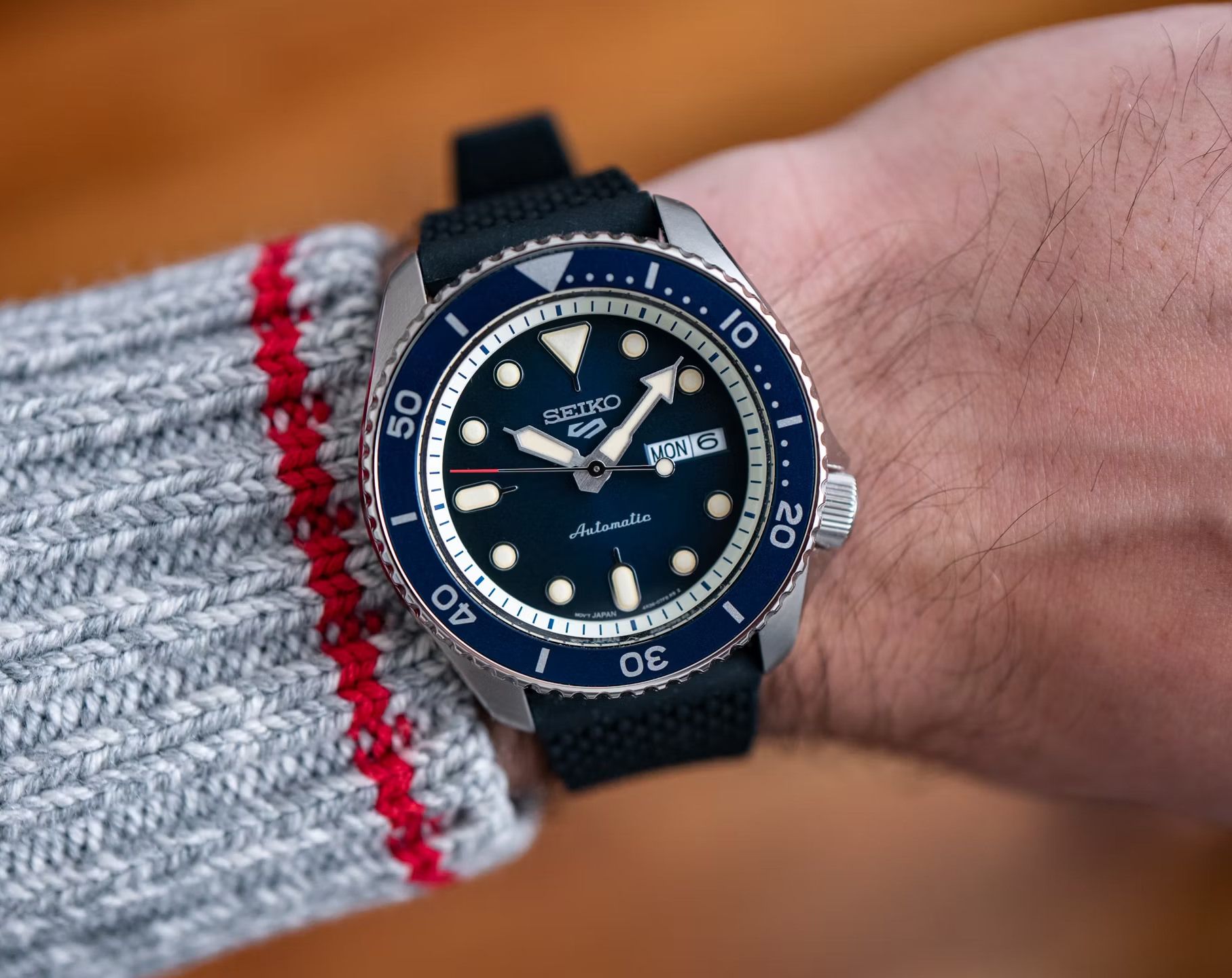 SEIKO SPORT 5 SRPD71K2 "BLUE LAGOON"