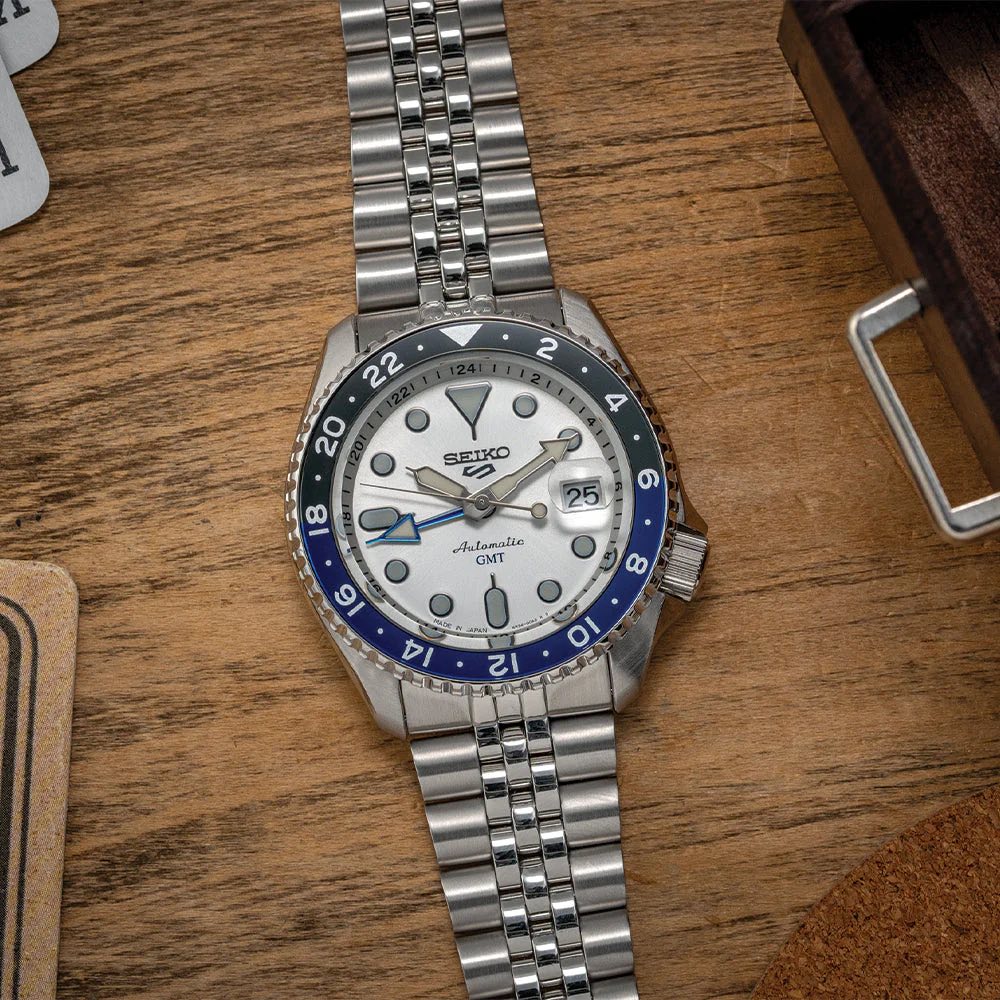 SEIKO GMT SSK033K1 "WHITE BATMAN"